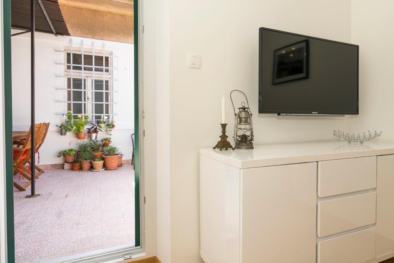 Apartment Dinka With Terrace Split Exterior photo